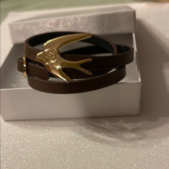 Alexander McQueen Brown Leather Bracelet with Gold Bird Accent. - Picture 5 of 5